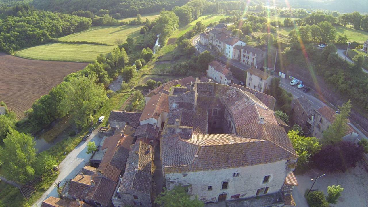 Chateau De Latour Sur Sorgue Marnhagues-et-Latour Exterior foto